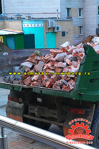 Вывыз строительного мусора, вывоз ненужных предметов в Оренбурге
